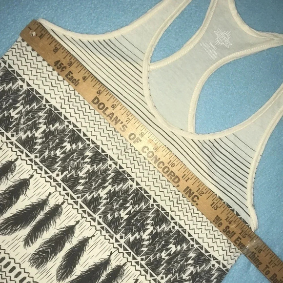 EMPYRE linen blend muscle tank top Aztec feather print lightweight NEW size S - Picture 7 of 7